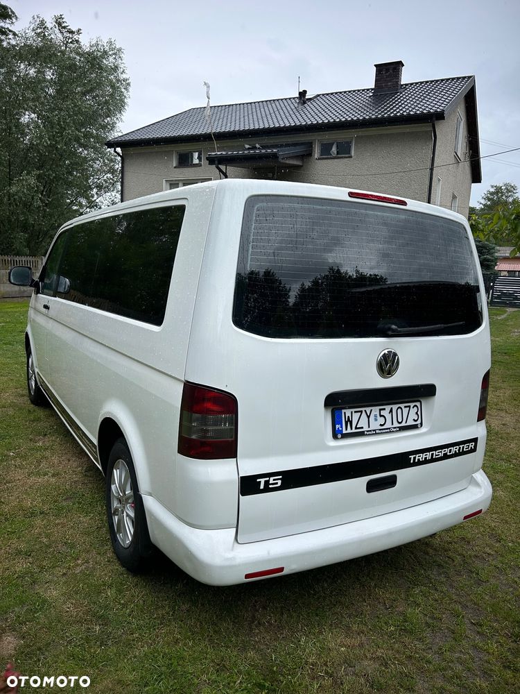 Volkswagen Caravelle - 14
