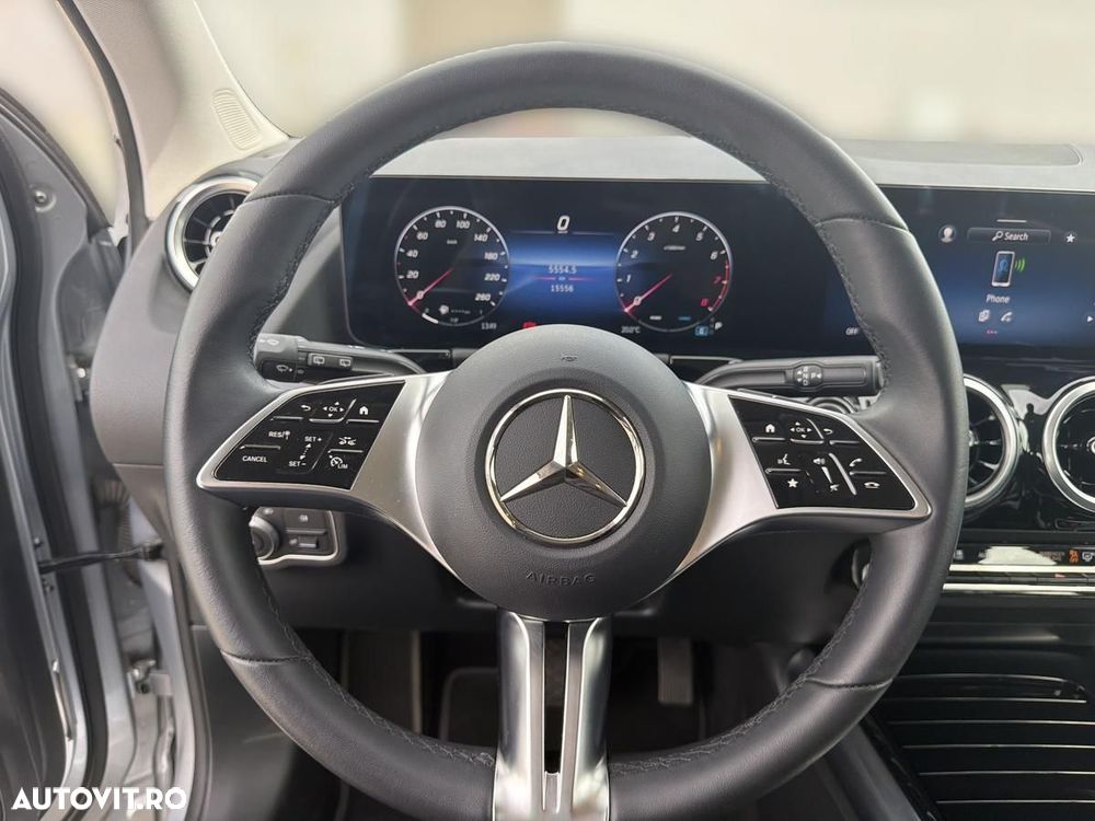 Mercedes-Benz GLA 180 MHEV - 14