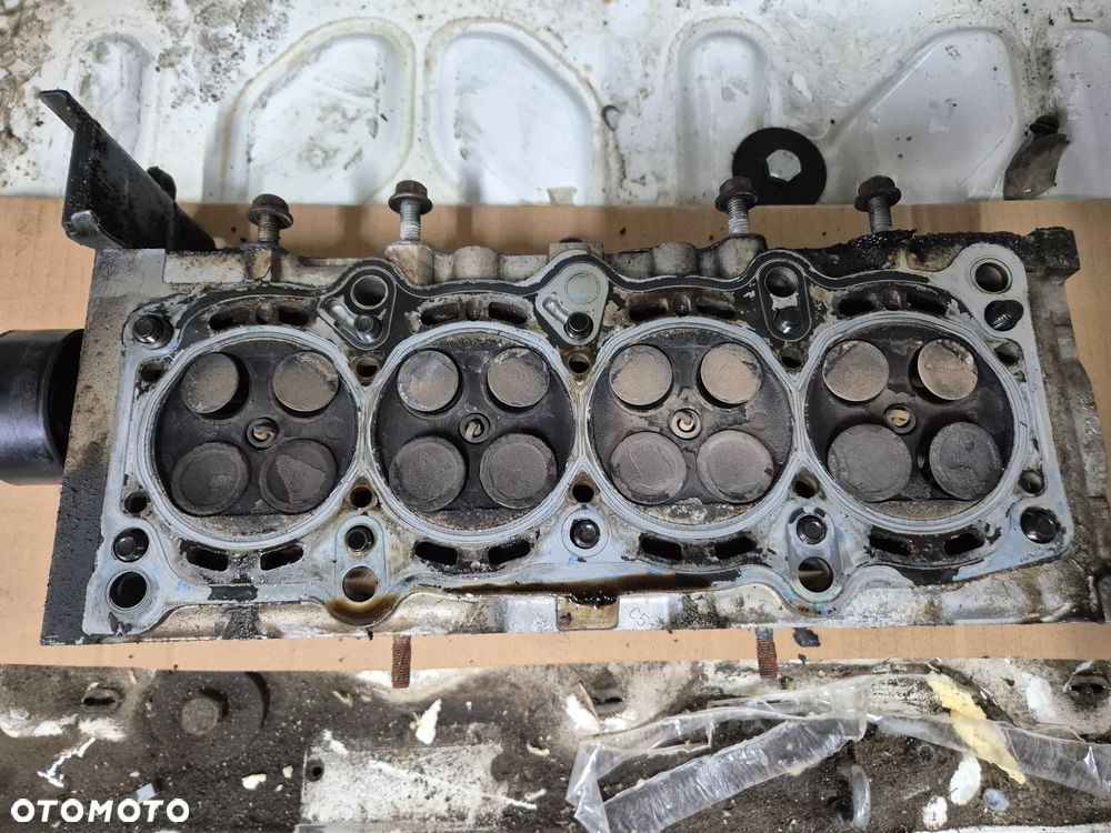 POKRYWA GŁOWICY WAŁKI ROZRZĄDU GŁOWICA OPEL COMBO D FIAT DOBLO II 15r. 1.4 16V