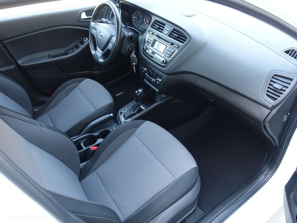 Hyundai i20 1.4 Automatik Trend - 16