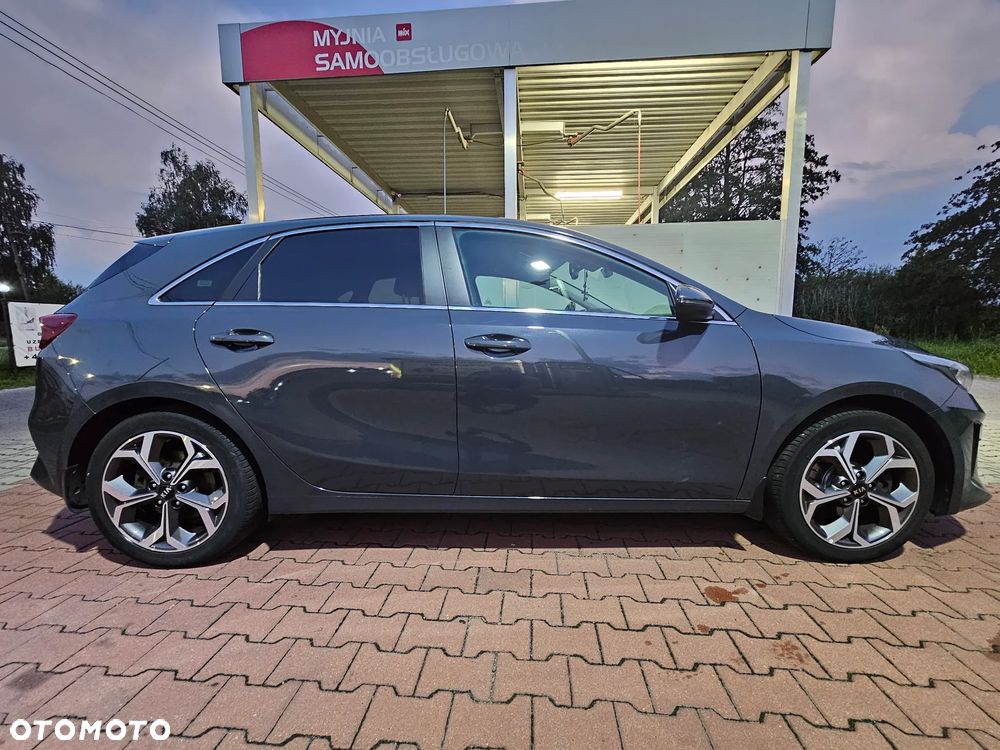 Kia Ceed - 9