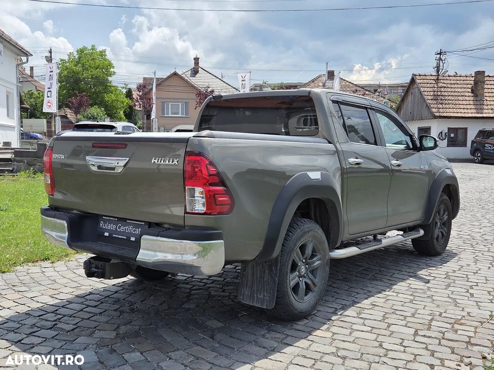 Toyota Hilux - 11