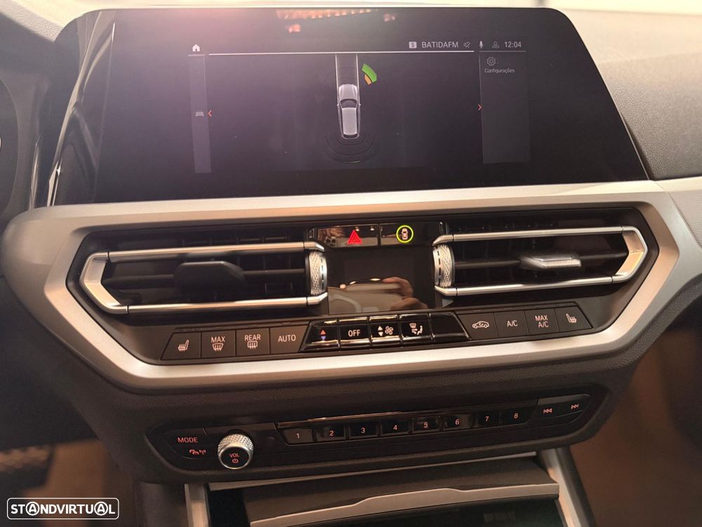 BMW 320 d Touring Auto - 26