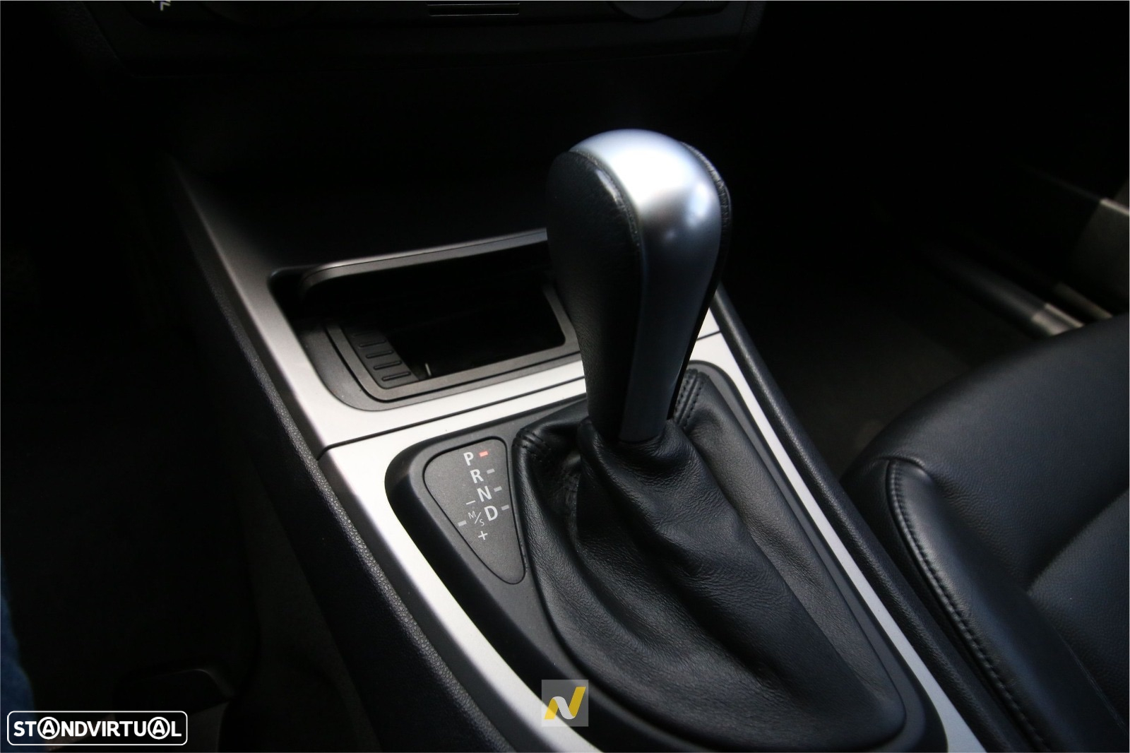 BMW 120 iA - 12