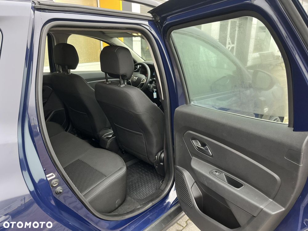 Dacia Duster 1.6 SCe Essential - 22