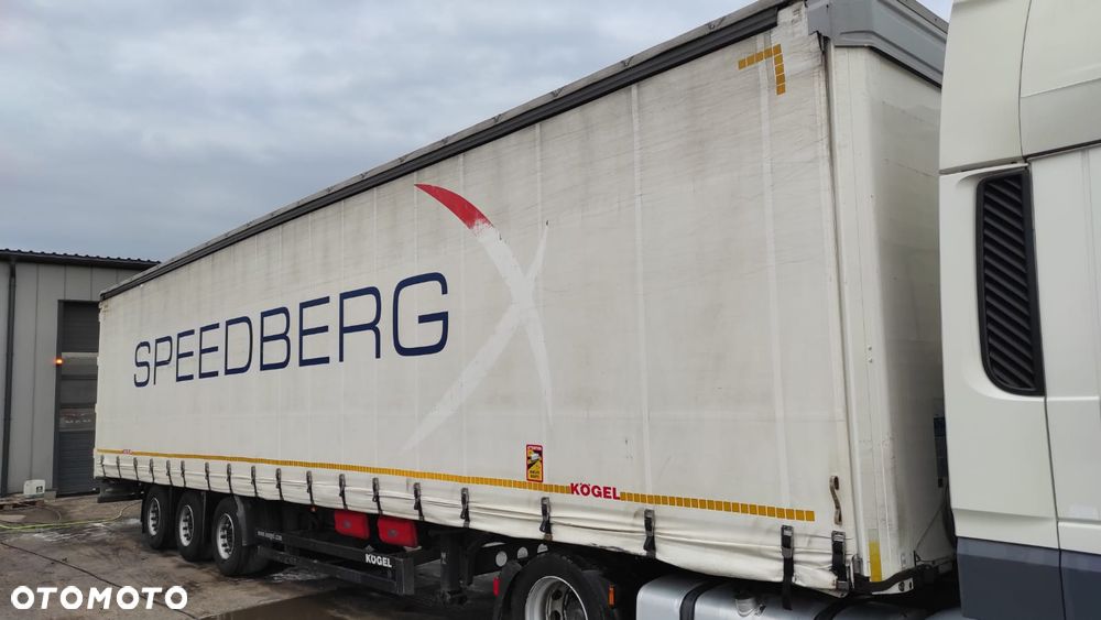 Kögel SN24 - MEGA Coil Mulda - 1