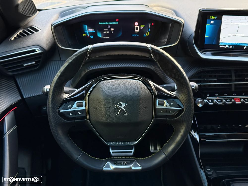 Peugeot e-208 GT - 26