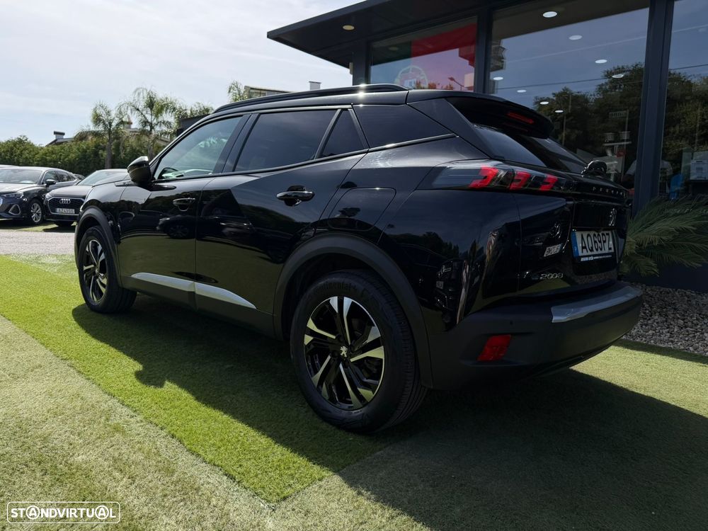 Peugeot e-2008 50 kWh GT - 13
