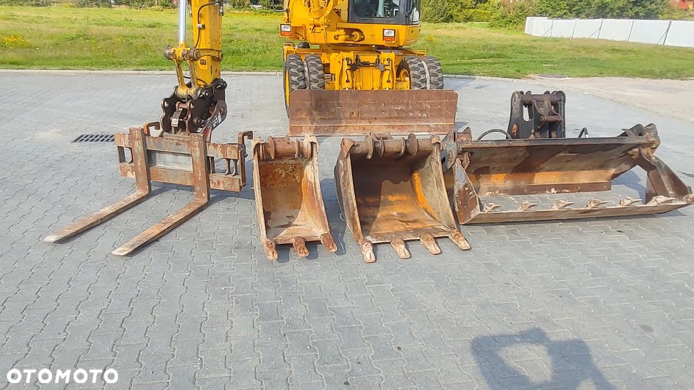 Komatsu PW 98MR - 12