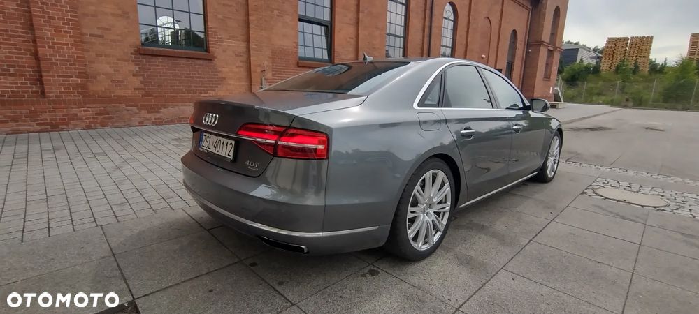 Audi A8 - 5