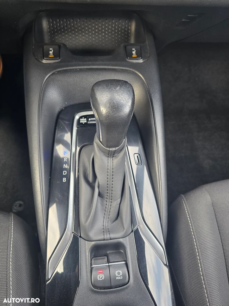 Toyota Corolla 1.8 HSD TS Dynamic - 16