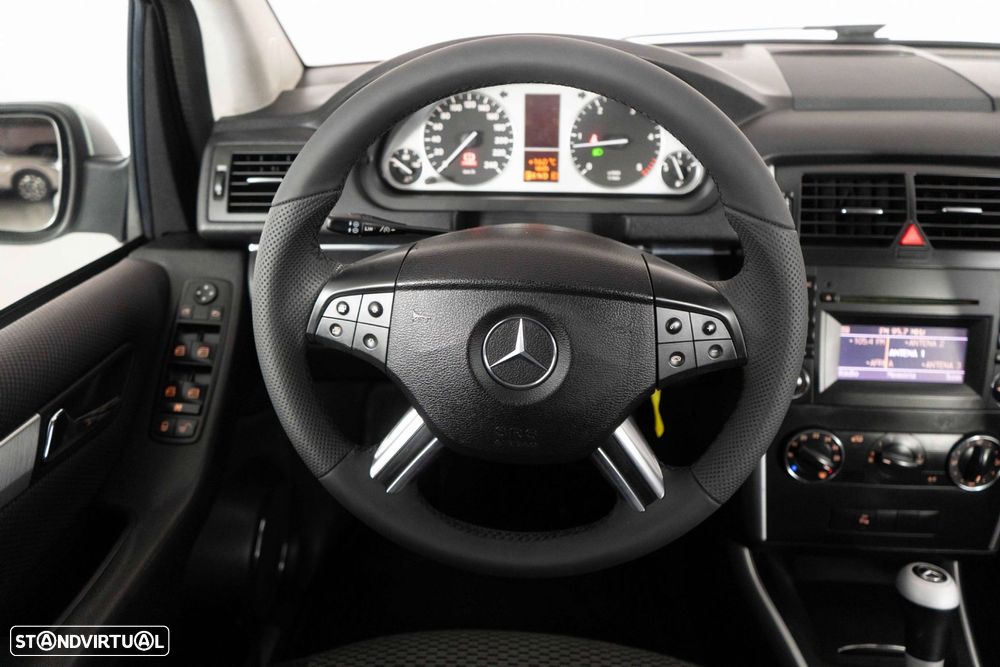Mercedes-Benz B 200 CDI Autotronic - 21