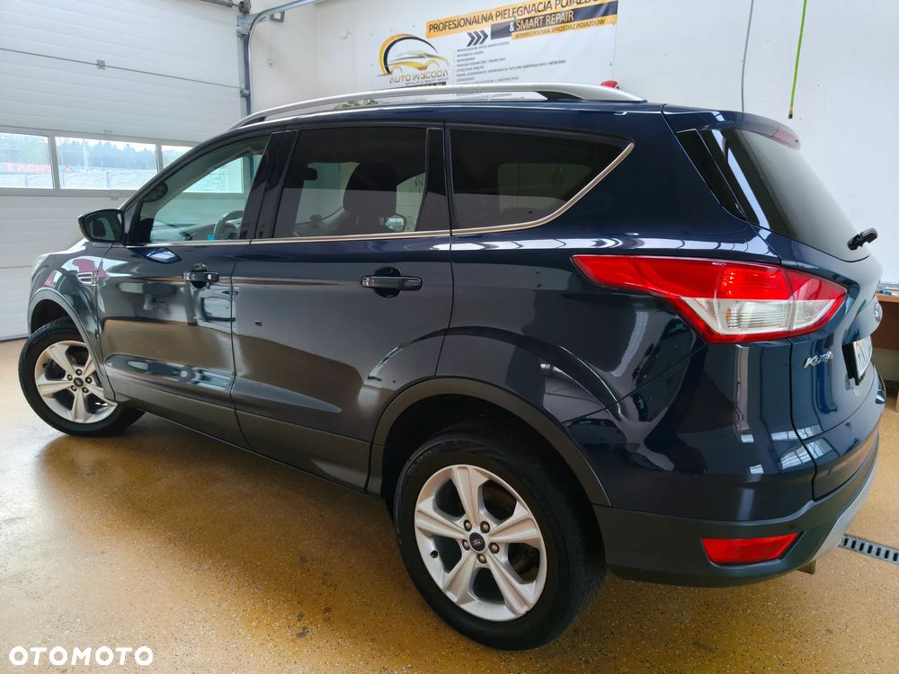 Ford Kuga 1.5 EcoBoost 2x4 Trend - 6