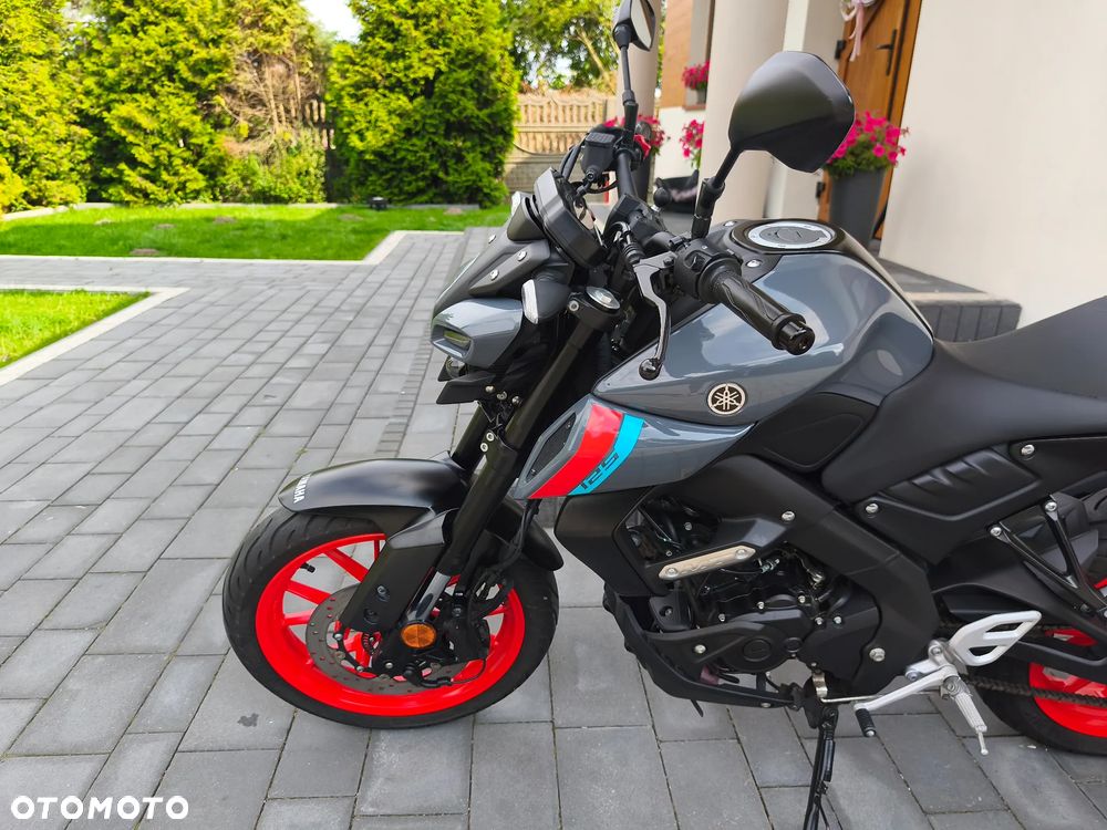 Yamaha MT - 20