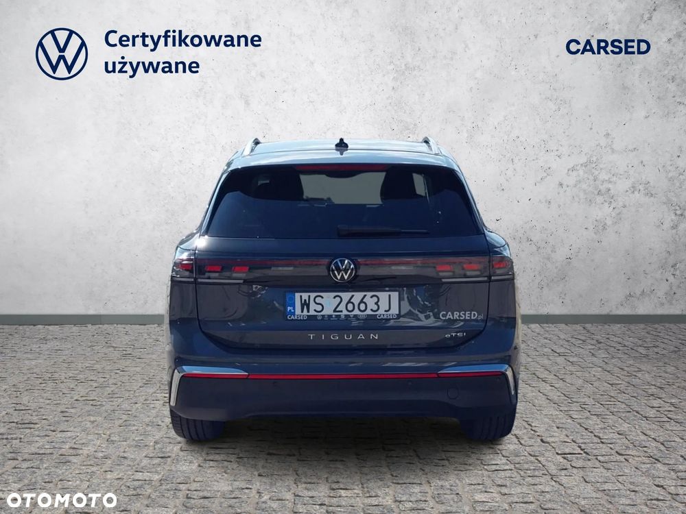 Volkswagen Tiguan - 4