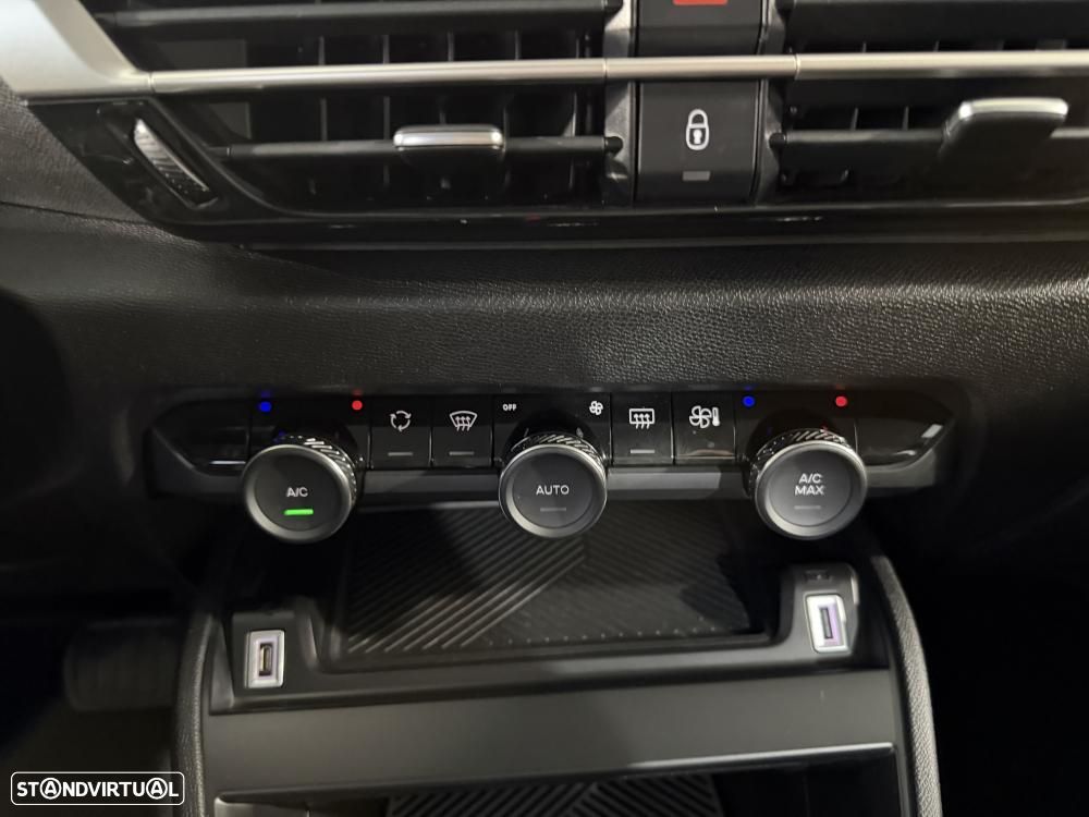 Citroën C4 PureTech 130 Stop&Start EAT8 PLUS - 26