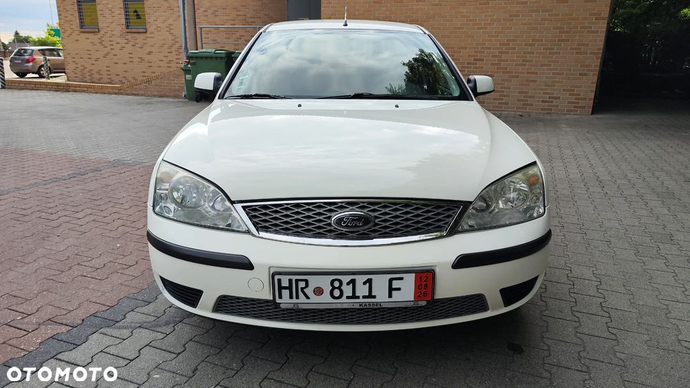 Ford Mondeo 1.8 Trend - 14