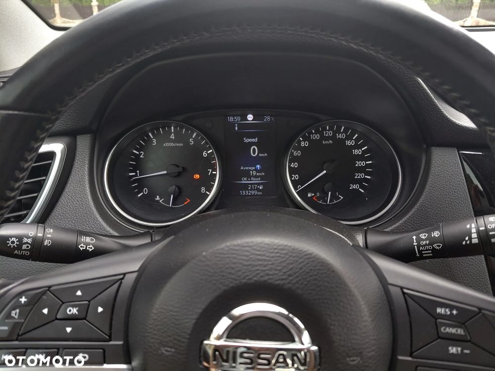 Nissan Qashqai - 35