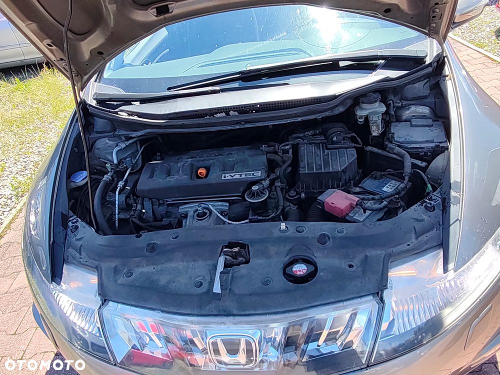 Honda Civic 1.8 Executive - 11