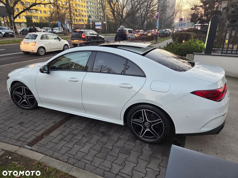 Mercedes-Benz CLA 220 4-Matic AMG Line 7G-DCT - 17