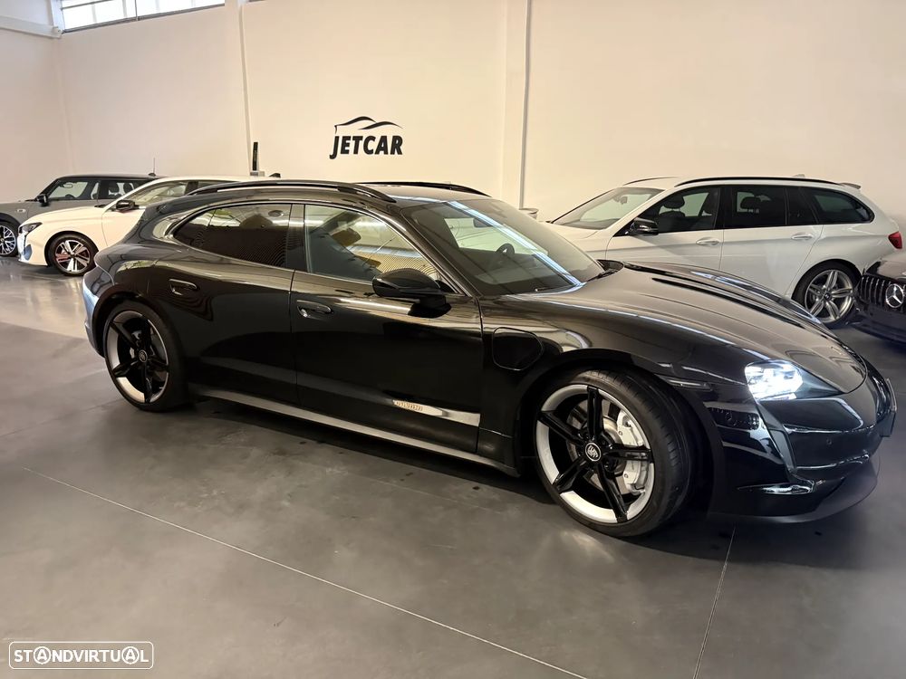 Porsche Taycan Sport Turismo Black Edition - 16