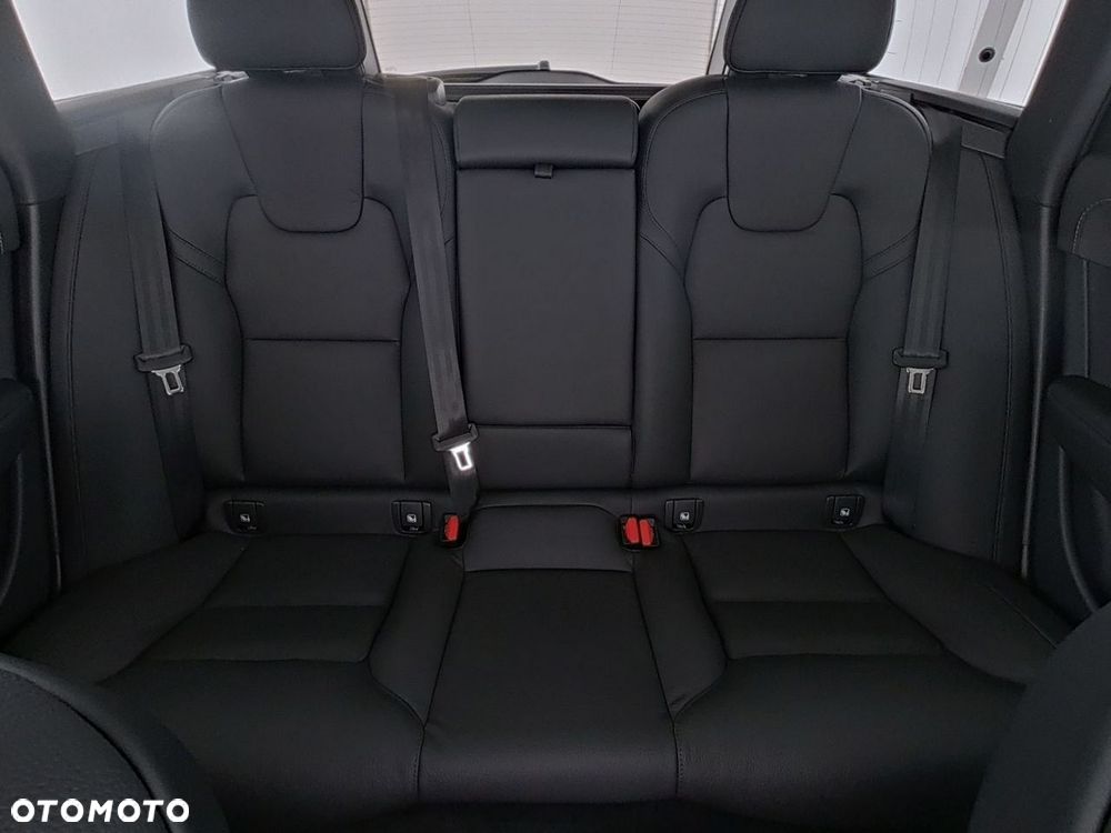 Volvo V90 - 13