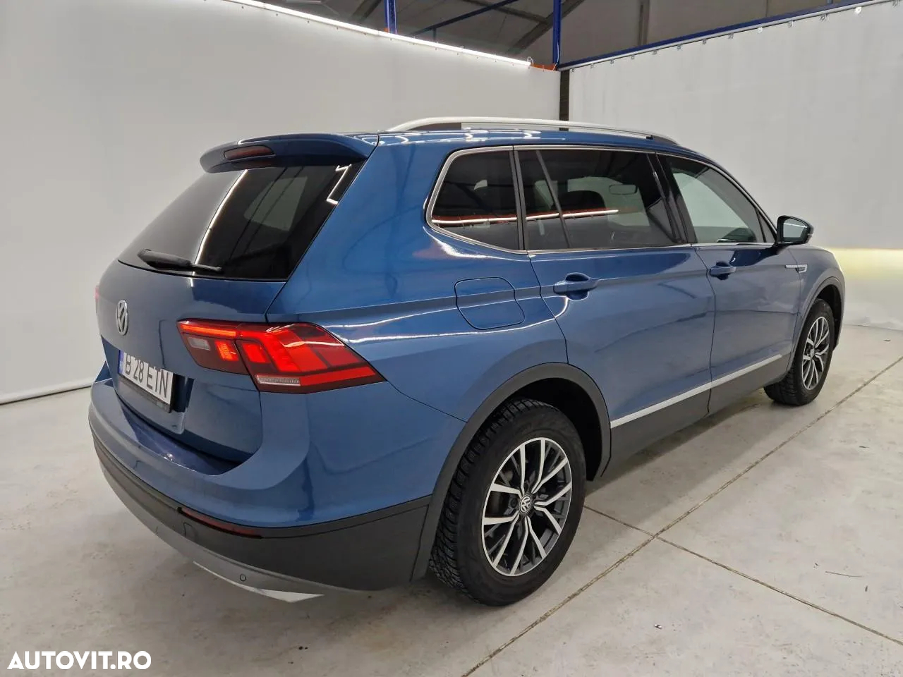 Volkswagen Tiguan 1.5 TSI ACT Comfortline - 4