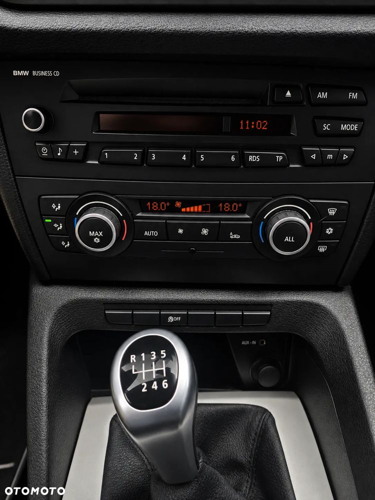 BMW X1 sDrive18i xLine - 30