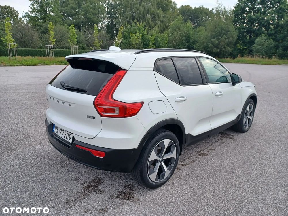 Volvo XC 40 B5 AWD Ultimate Dark - 4