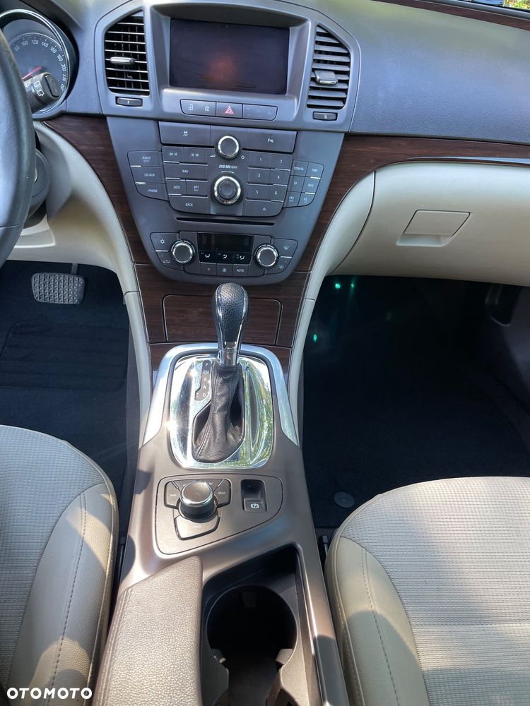 Opel Insignia - 15