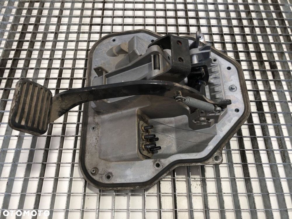 PODSTAWA PŁYTA PEDAŁÓW  DAF XF 106 2013-2022  1845530 9650015546 - 2