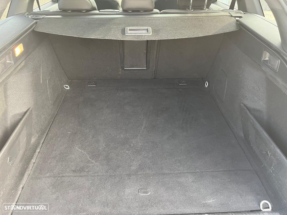 Peugeot 308 SW BlueHDi 130 EAT8 Stop & Start GT Pack - 43