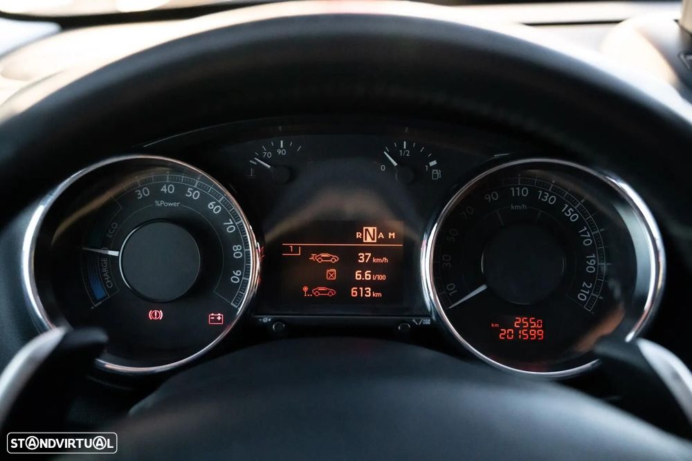 Peugeot 3008 2.0 HDi Hybrid4 - 18