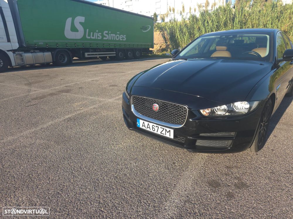Jaguar XE E-Performance Prestige - 18