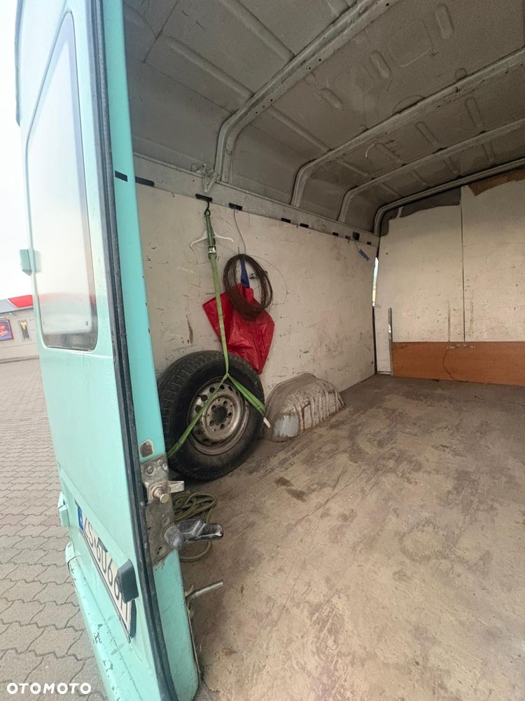 Mercedes-Benz Sprinter - 15