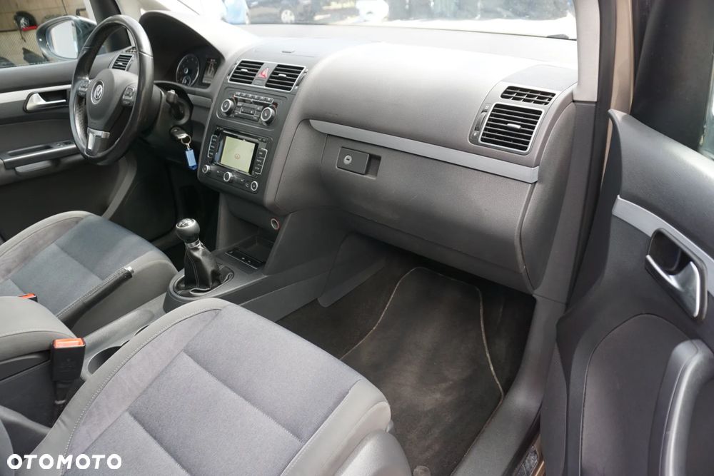 Volkswagen Touran 1.4 TSI STYLE - 18