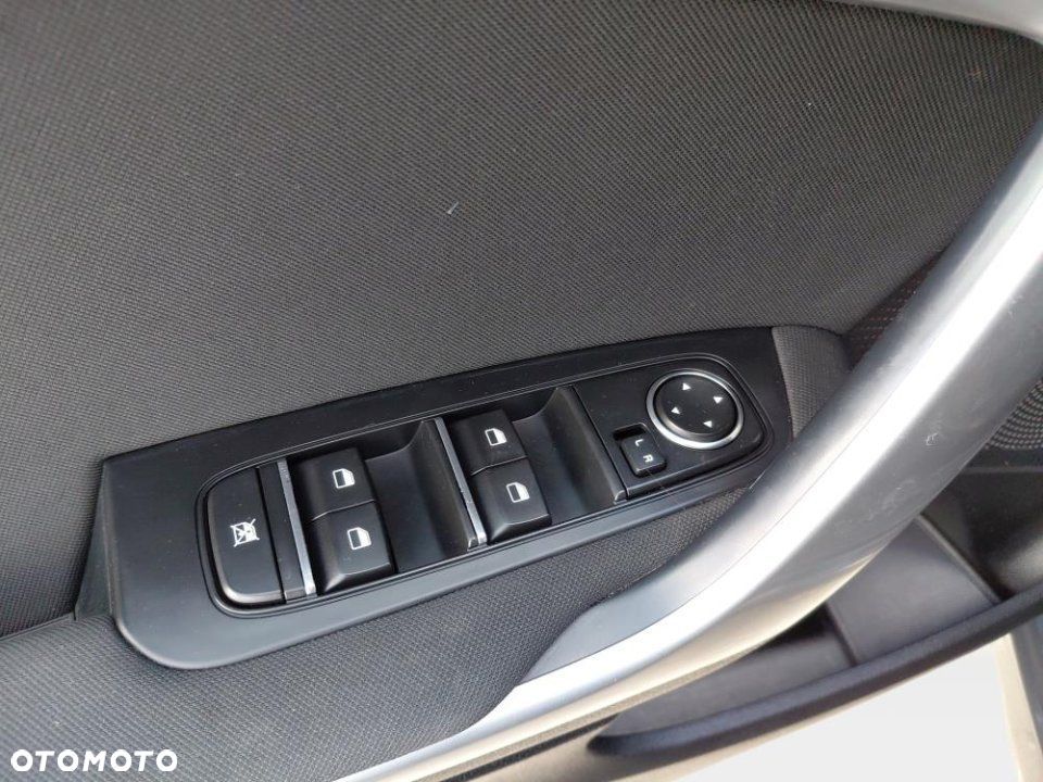 Kia Ceed - 15