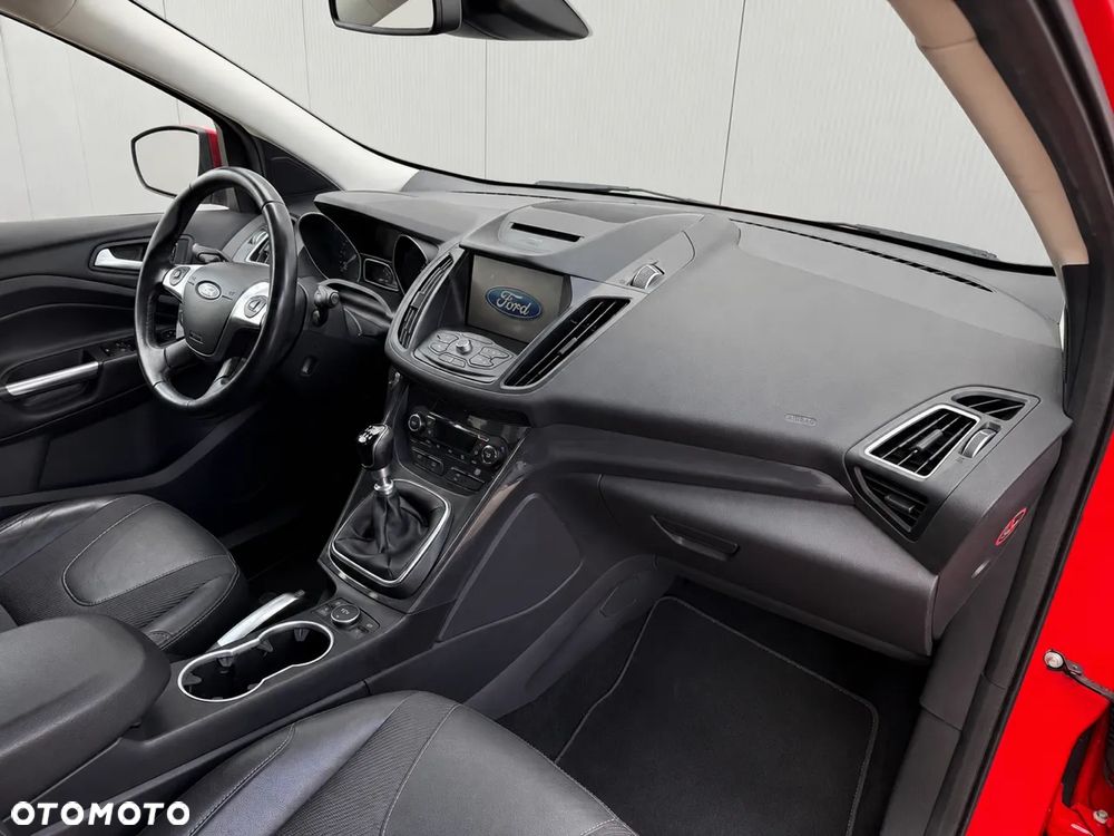 Ford Kuga 2.0 TDCi 4x4 Titanium - 10