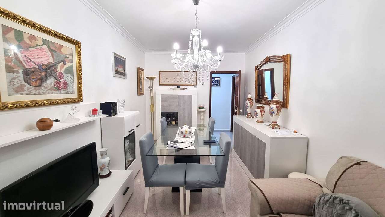 LARANJEIRO CENTRO - Apartamento T1 cozinha independente - Grande imagem: 3/8