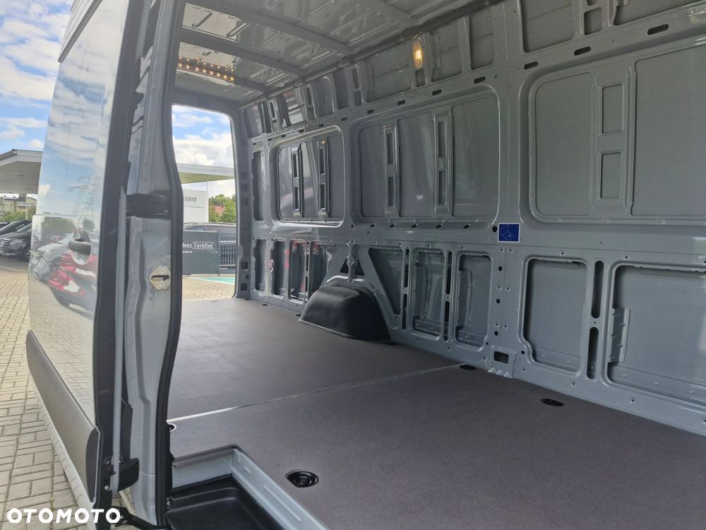 Mercedes-Benz Sprinter 319 CDI - 15