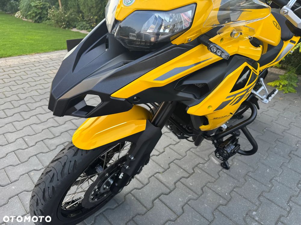 Benelli TRK 502X - 15