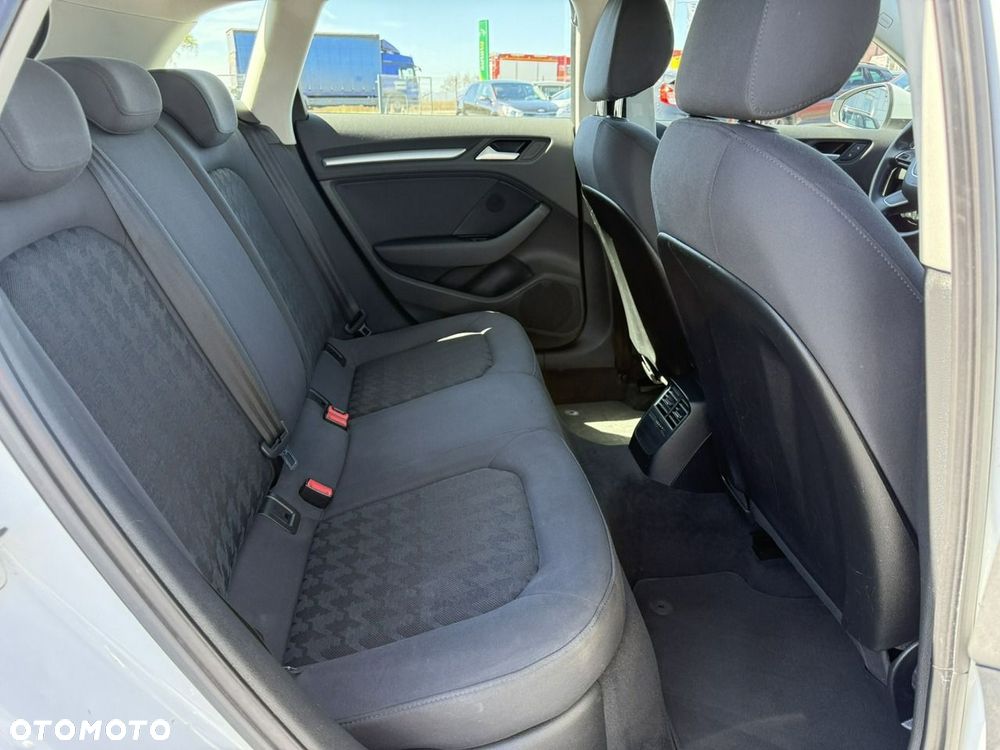 Audi A3 Sportback 1.2 TFSI Attraction - 19