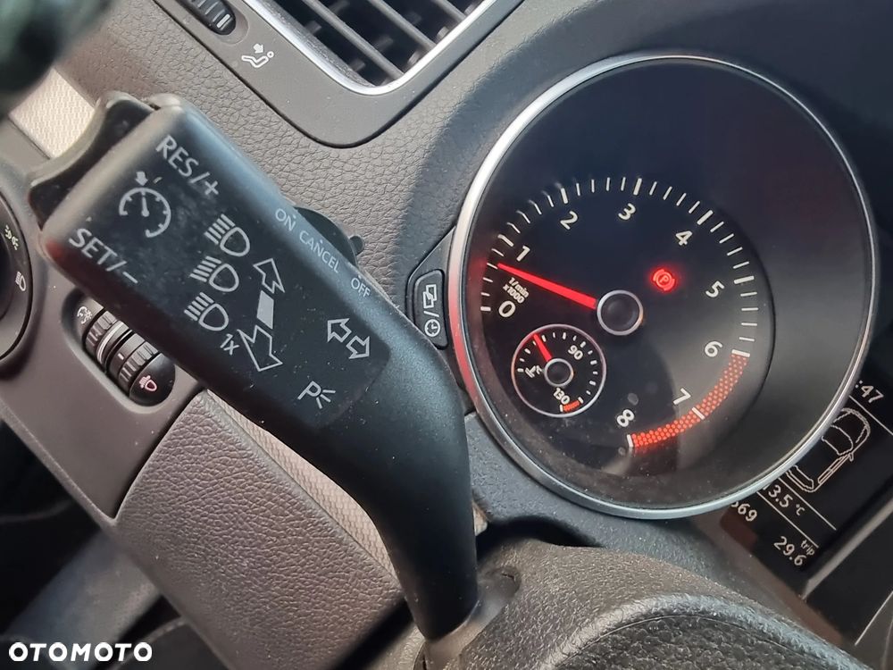 Volkswagen Golf Variant - 18