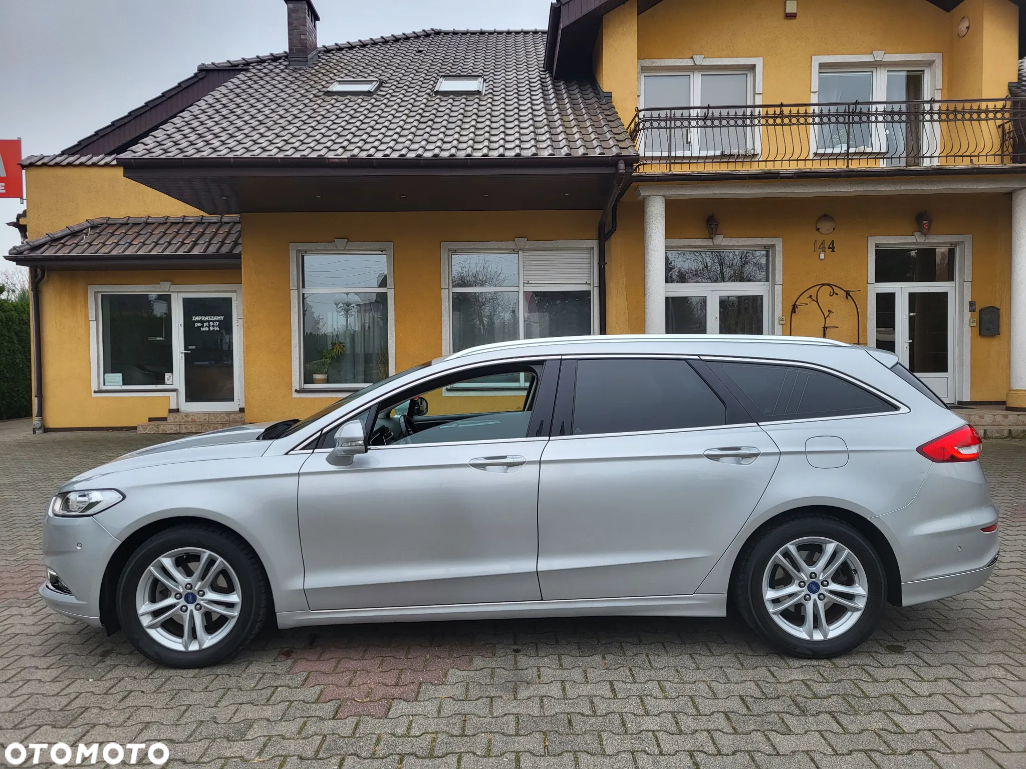 Ford Mondeo - 10