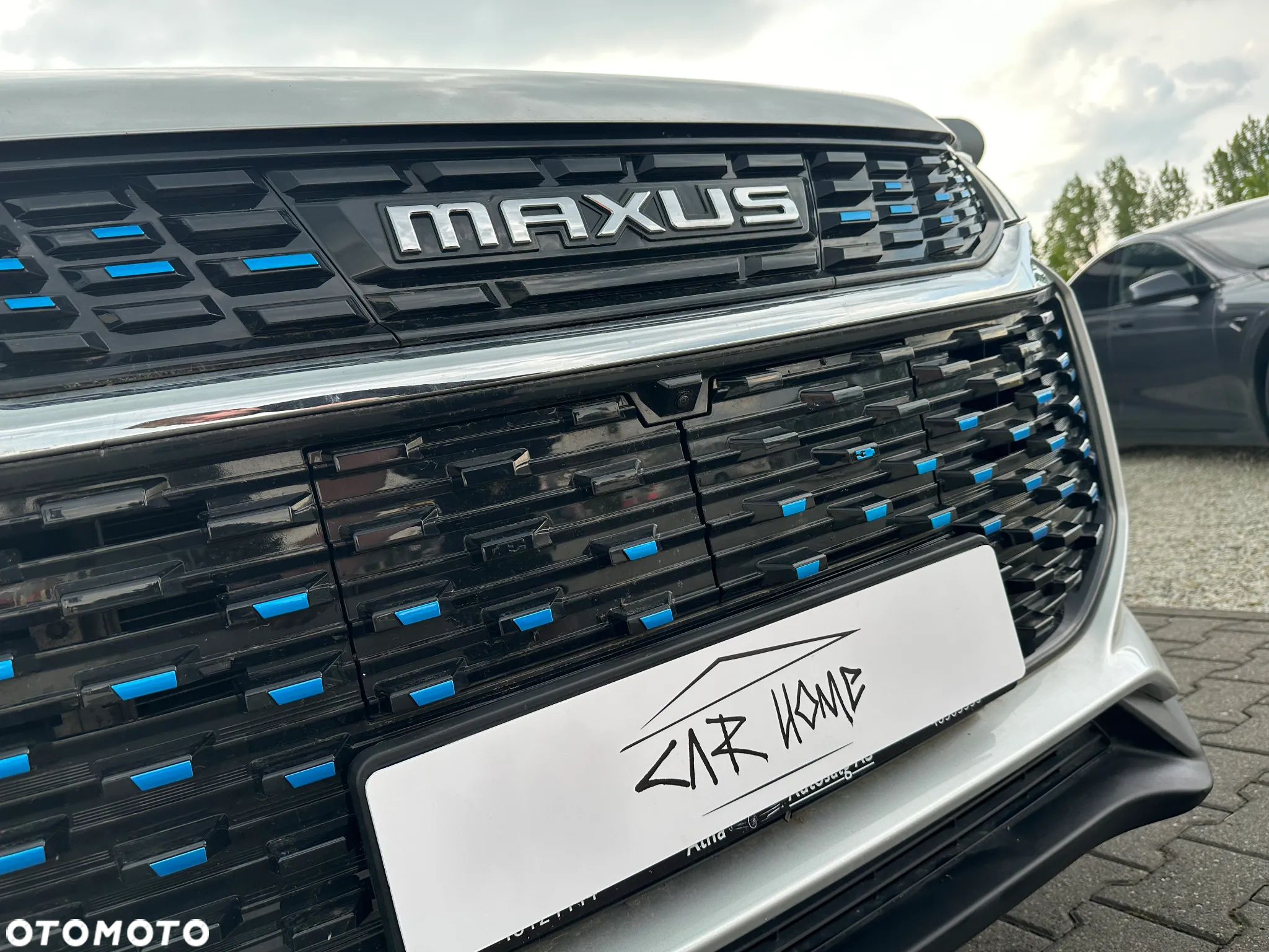 Maxus Euniq 5 Standard - 18