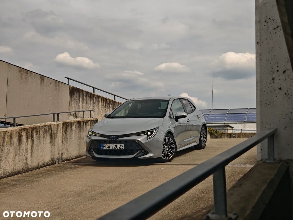 Toyota Corolla 2.0 Hybrid Comfort - 3