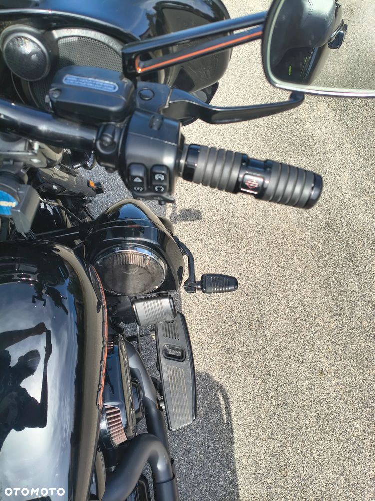 Harley-Davidson Touring Street Glide - 7