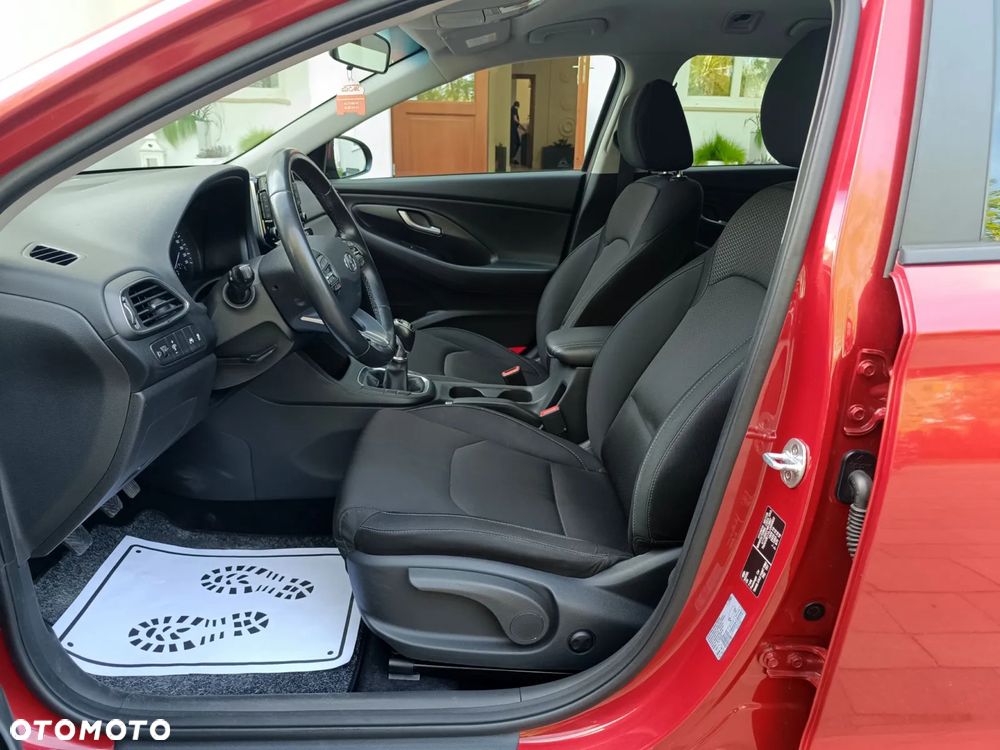 Hyundai i30 blue Kombi 1.6 CRDi Style - 26