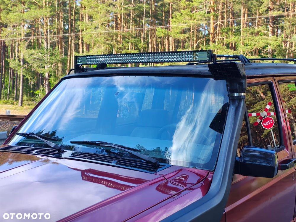 Jeep Cherokee - 34