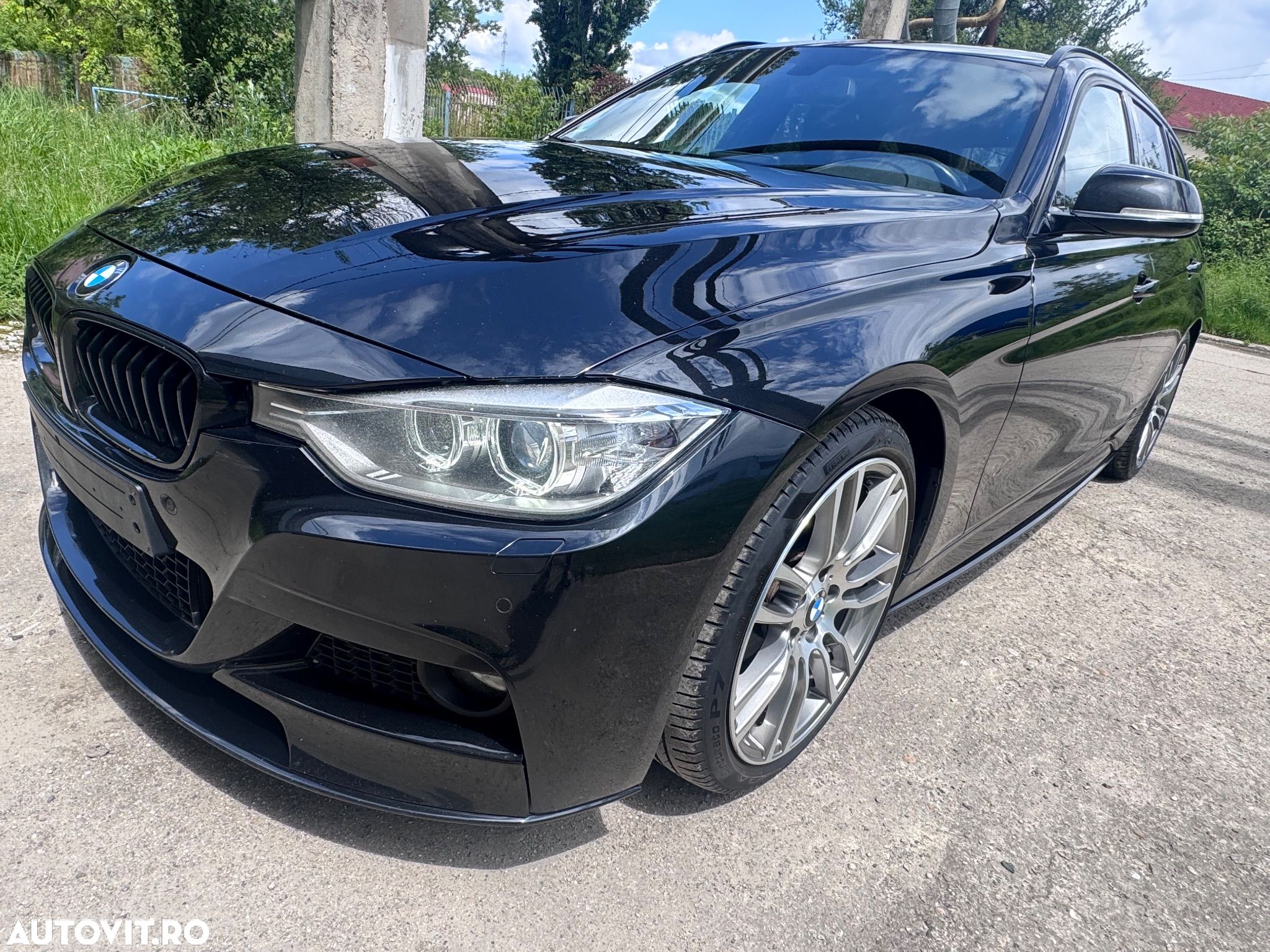 BMW Seria 3 320d DPF Touring Aut. Edition Sport - 1